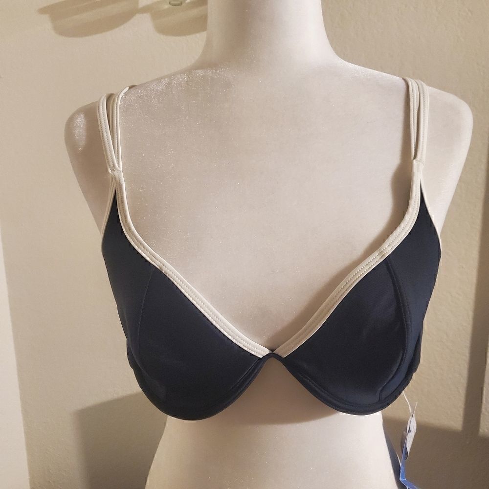 Bare Luxury. Black with White Trim, Plunge, Underwire, Bikini. Size Large
